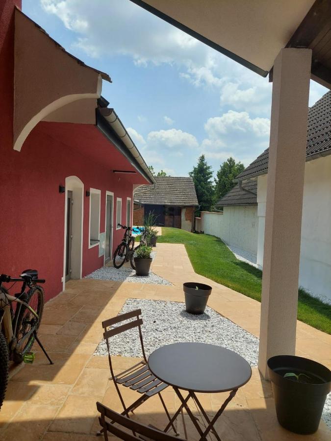 Gassl 10 Ferienwohnungen Szentelek Kültér fotó
